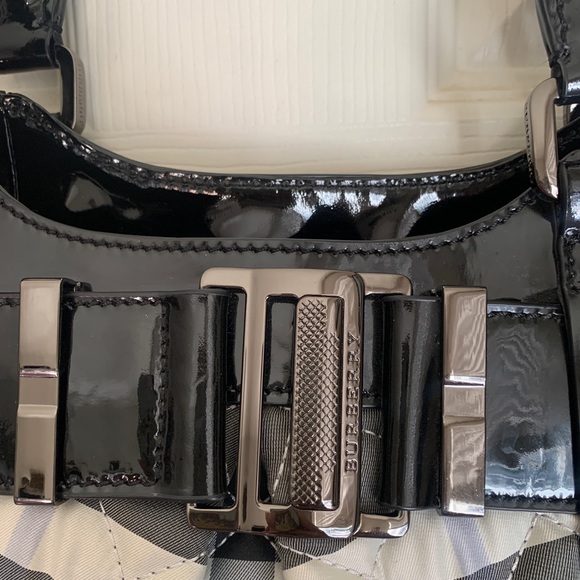 Burberry Black and Gray Checkered Shoulder Bag - Picture 3 of 10